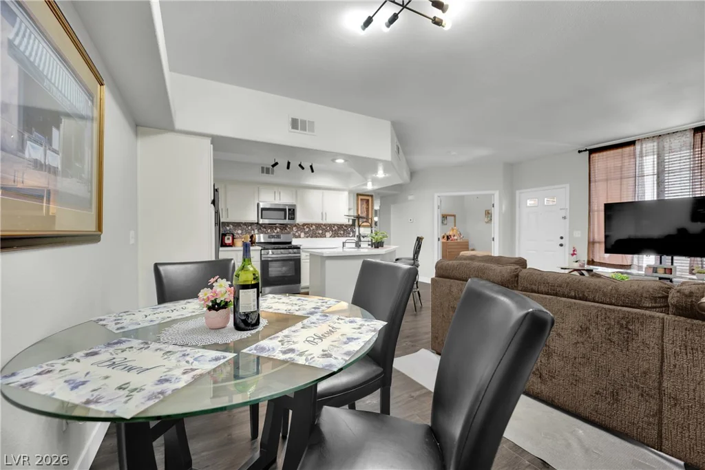 6908 Dorita, Las Vegas, NV 89108
