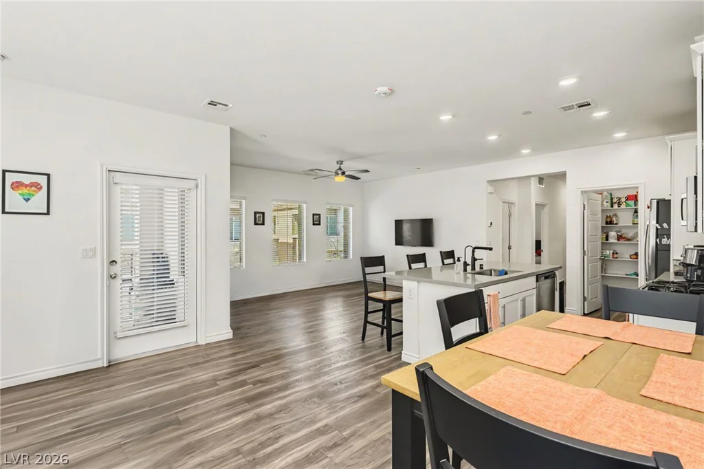 600 Carriage Hill, Las Vegas, NV 89138