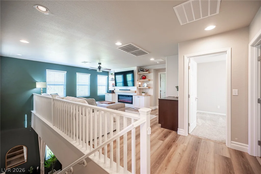 7056 Thistle Ridge, Las Vegas, NV 89166