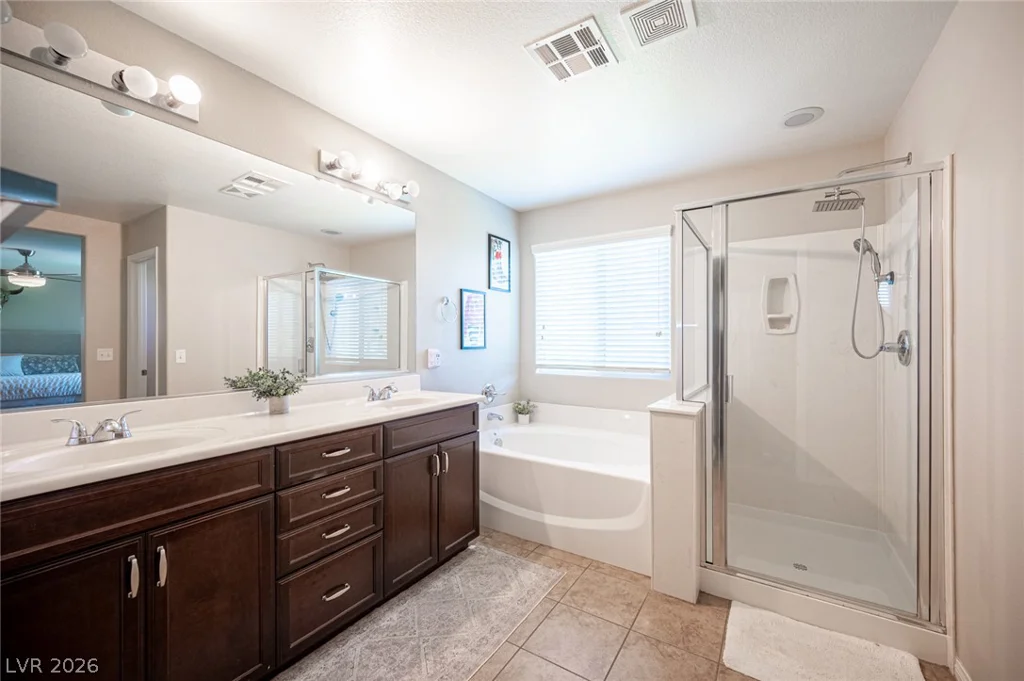 7056 Thistle Ridge, Las Vegas, NV 89166
