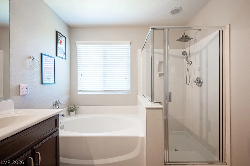 7056 Thistle Ridge, Las Vegas, NV 89166