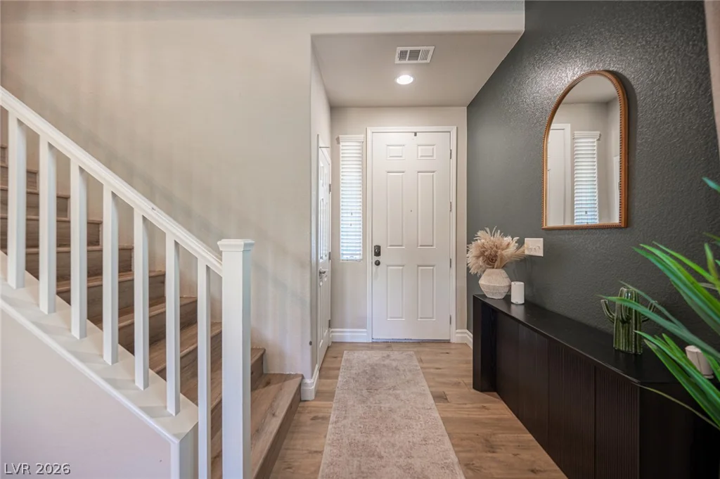 7056 Thistle Ridge, Las Vegas, NV 89166