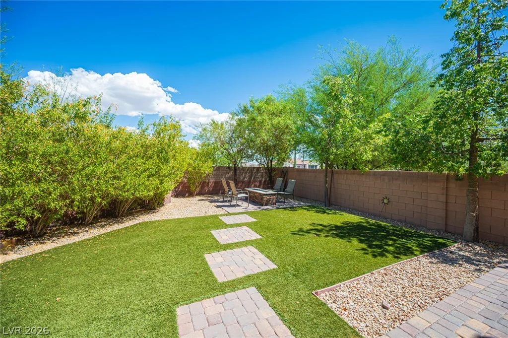7056 Thistle Ridge, Las Vegas, NV 89166