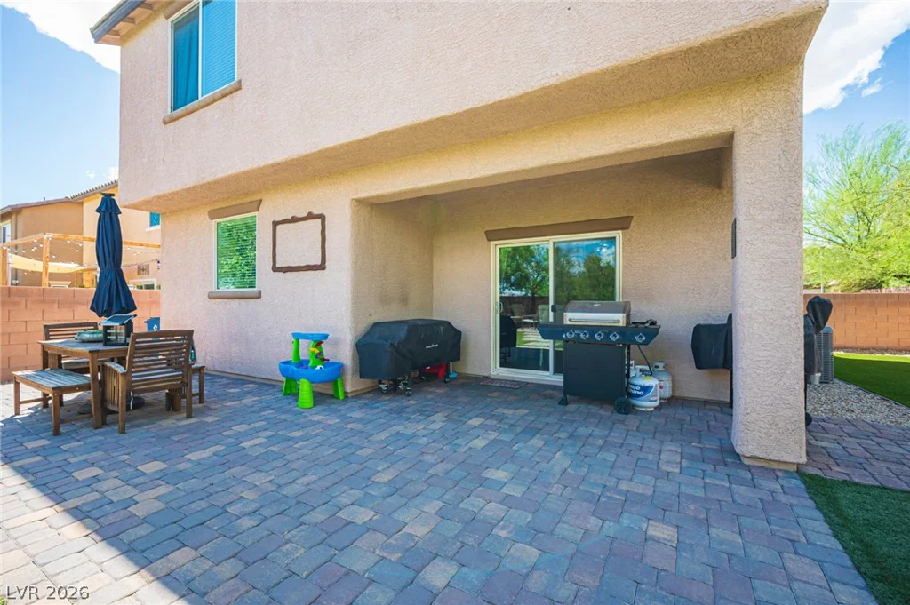 7056 Thistle Ridge, Las Vegas, NV 89166