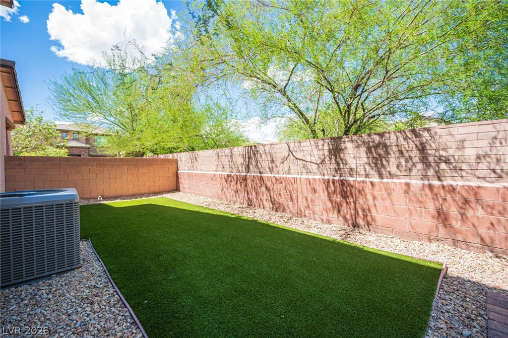 7056 Thistle Ridge, Las Vegas, NV 89166