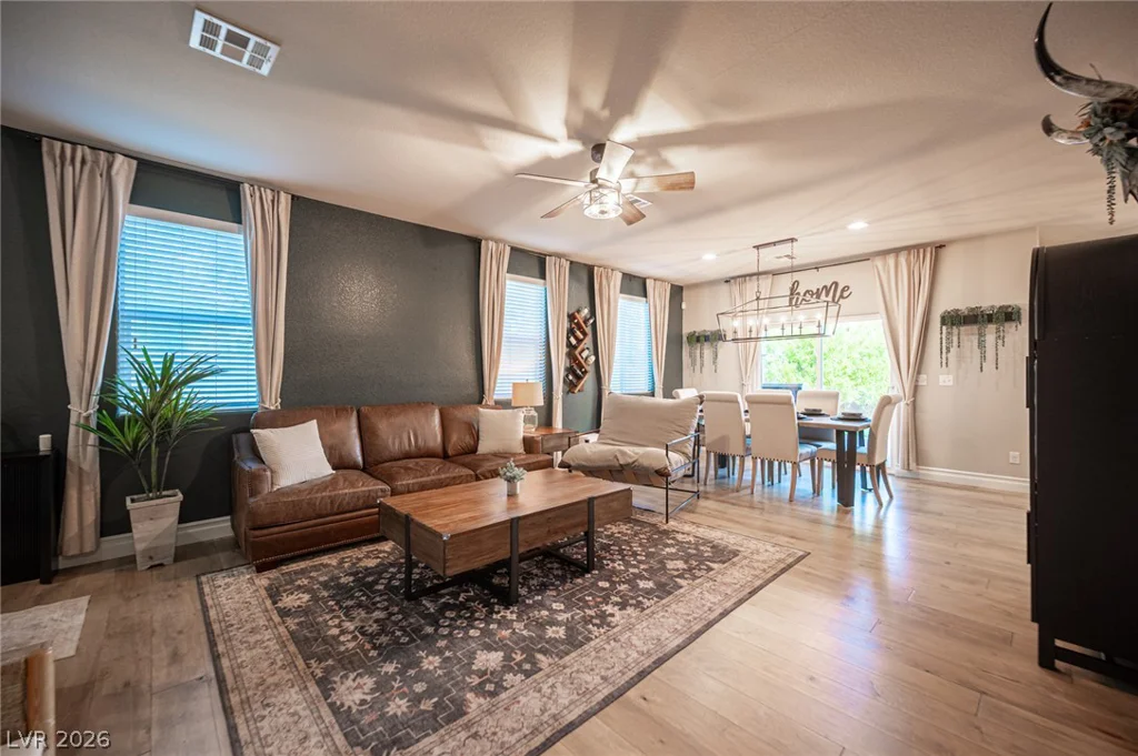 7056 Thistle Ridge, Las Vegas, NV 89166