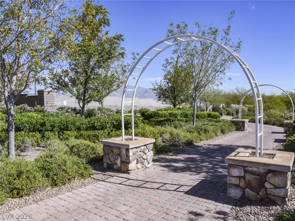 7056 Thistle Ridge, Las Vegas, NV 89166
