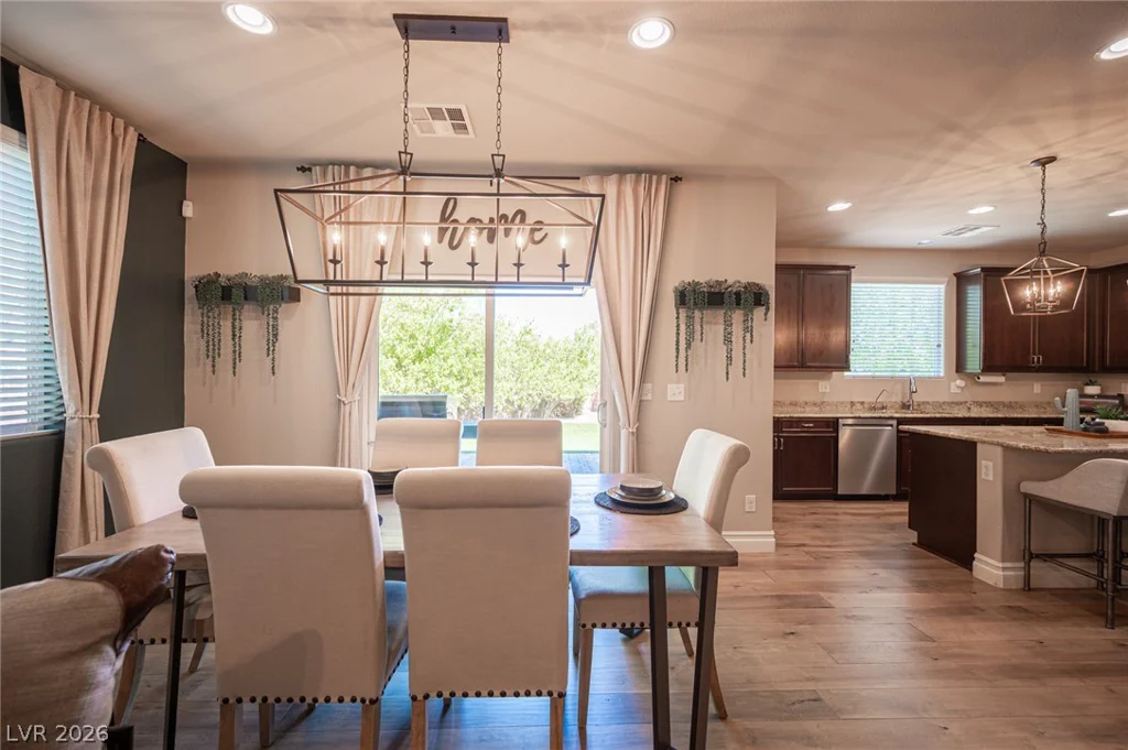 7056 Thistle Ridge, Las Vegas, NV 89166