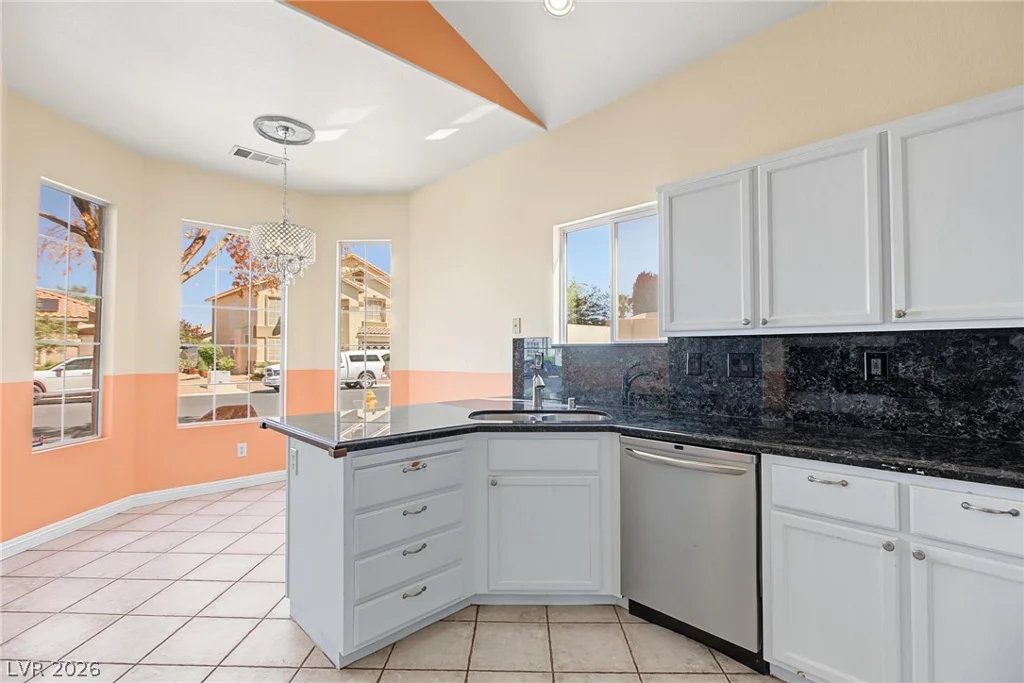 911 Sterling Thorn, Las Vegas, NV 89183