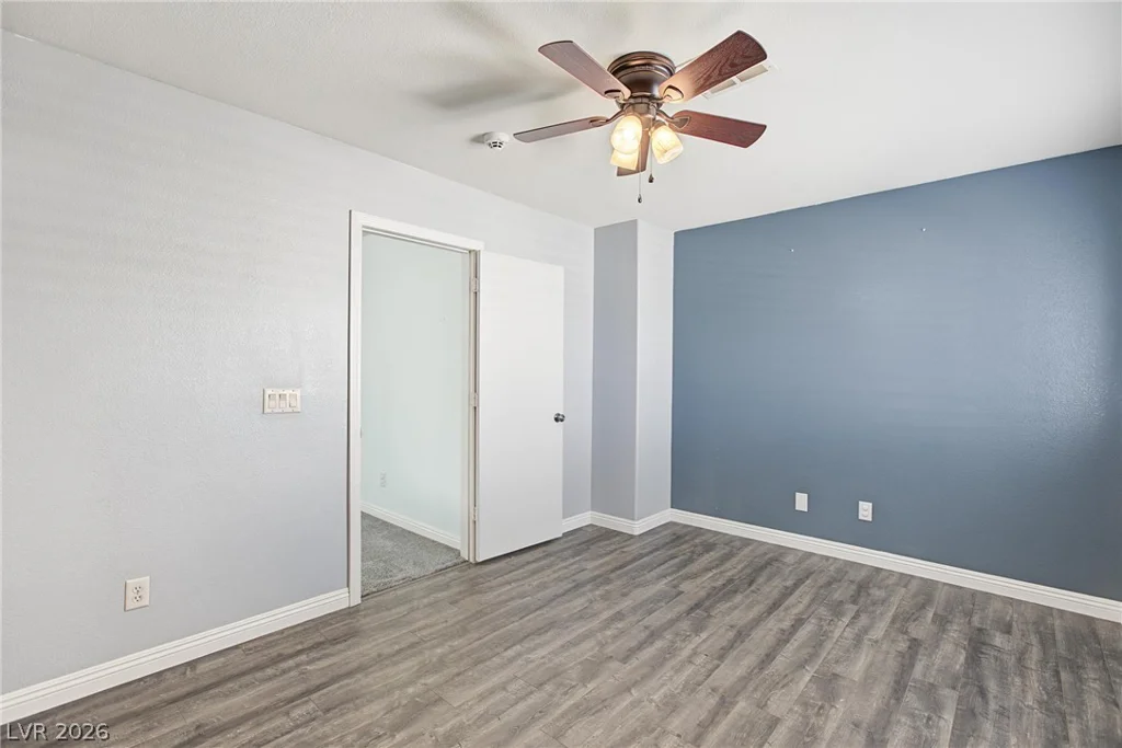 911 Sterling Thorn, Las Vegas, NV 89183