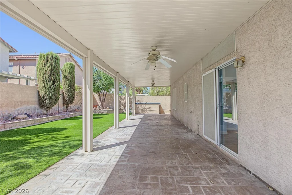 911 Sterling Thorn, Las Vegas, NV 89183