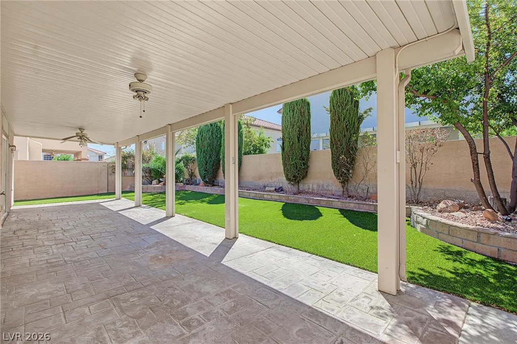 911 Sterling Thorn, Las Vegas, NV 89183