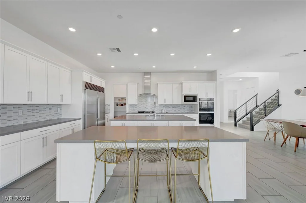 699 Glowing Horizon, Henderson, NV 89052