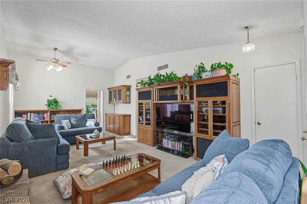 6333 Copperfield, Las Vegas, NV 89108