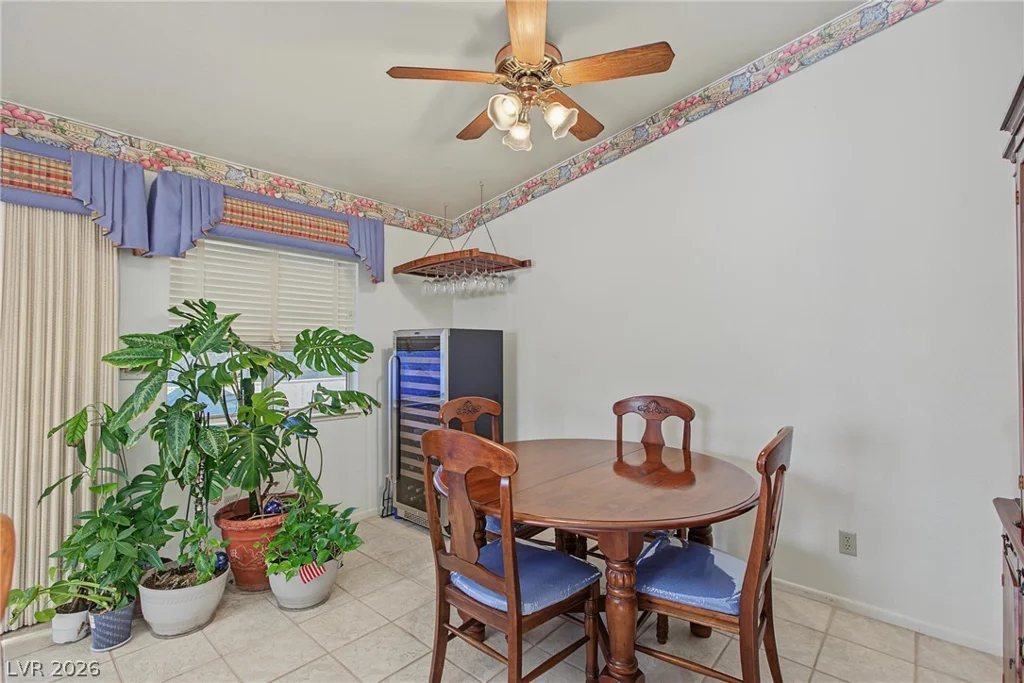 6333 Copperfield, Las Vegas, NV 89108