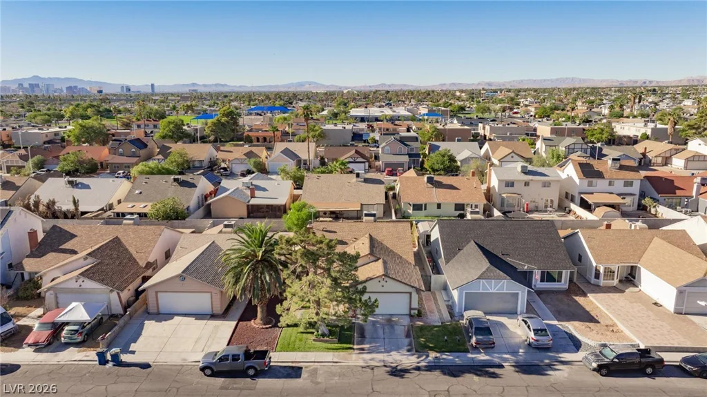 6333 Copperfield, Las Vegas, NV 89108