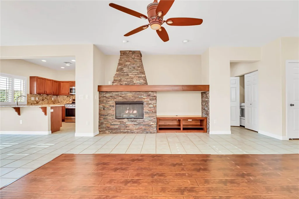 10529 India Hawthorn, Las Vegas, NV 89144
