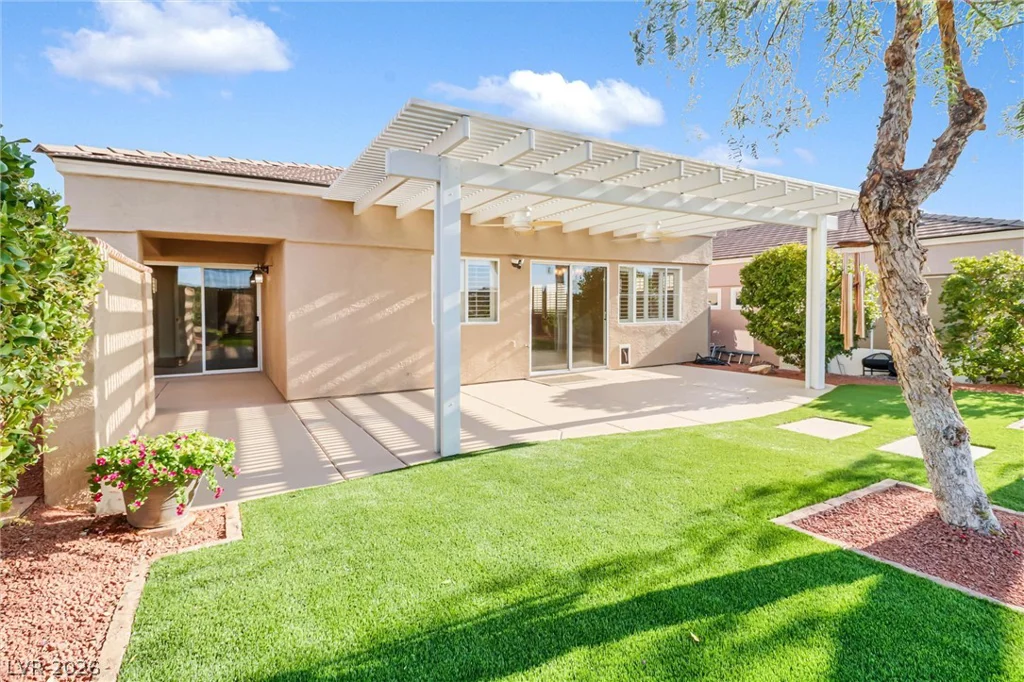10529 India Hawthorn, Las Vegas, NV 89144