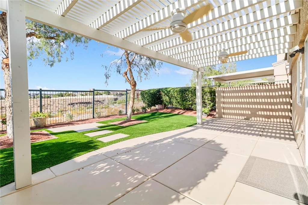 10529 India Hawthorn, Las Vegas, NV 89144
