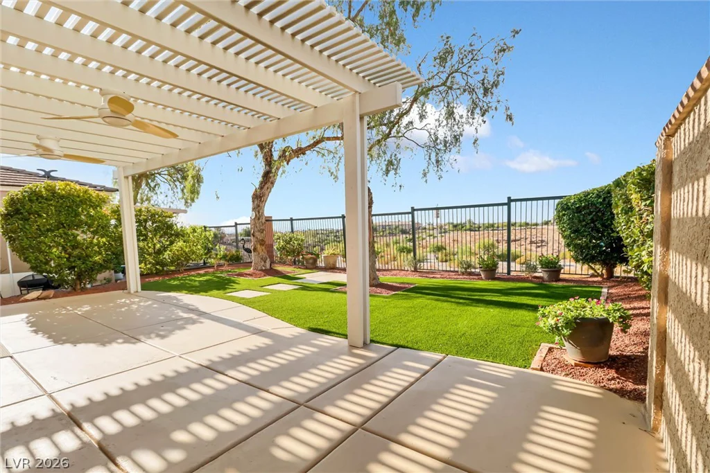 10529 India Hawthorn, Las Vegas, NV 89144