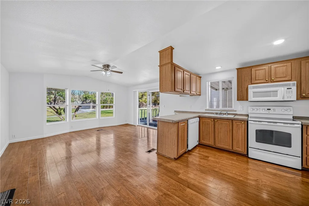 540 Montecito, Pahrump, NV 89048