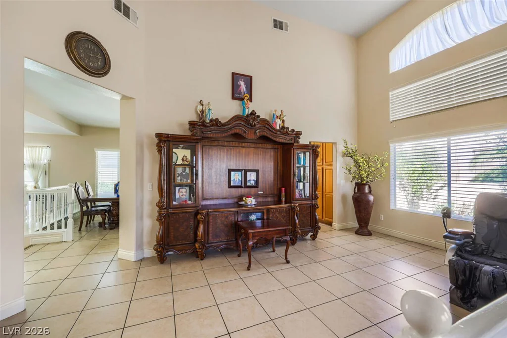 1717 Double Arrow, Las Vegas, NV 89128