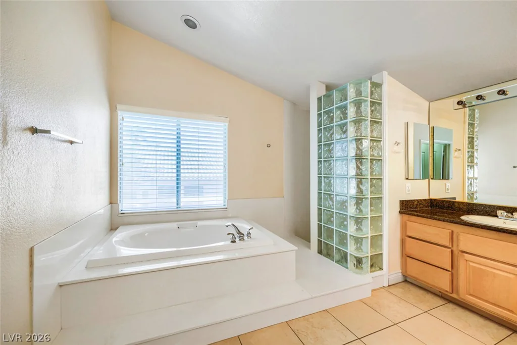 1717 Double Arrow, Las Vegas, NV 89128