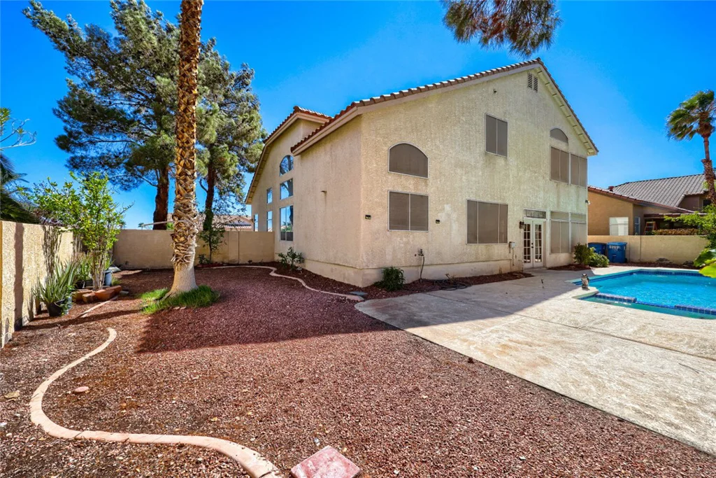 1717 Double Arrow, Las Vegas, NV 89128