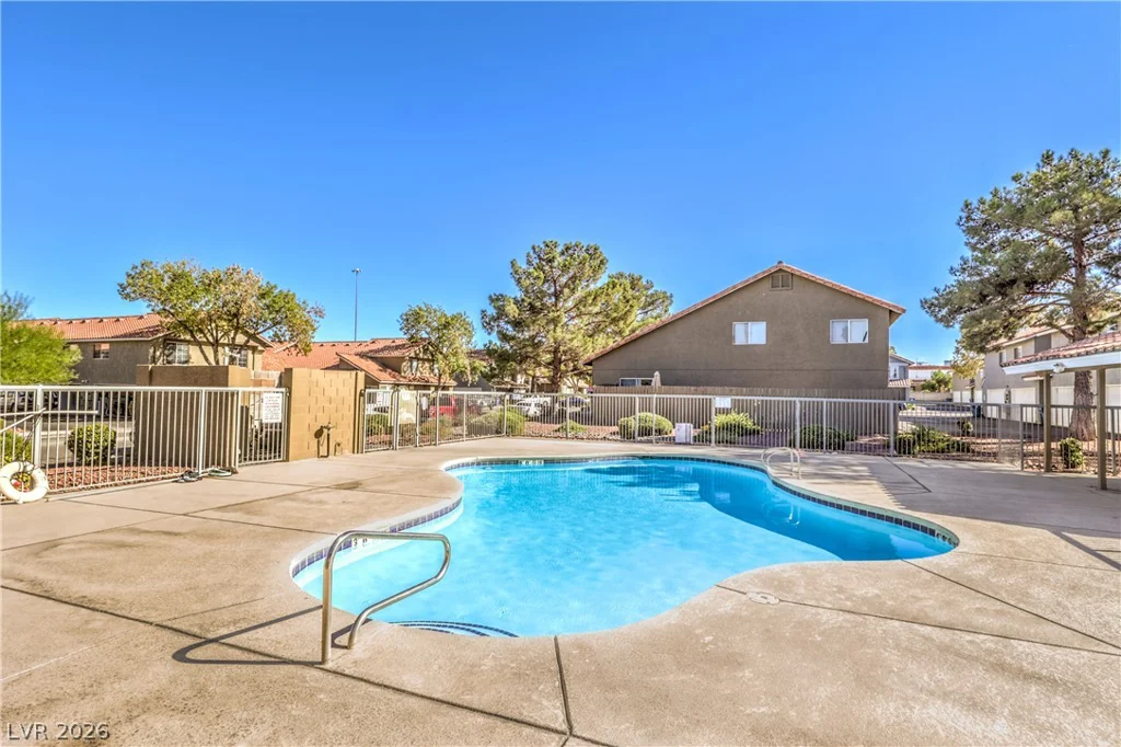 1332 Sunblossom, Las Vegas, NV 89128