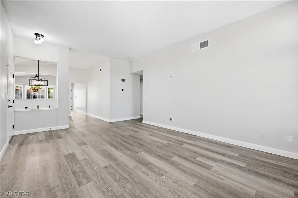 9817 Cross Creek, Las Vegas, NV 89117