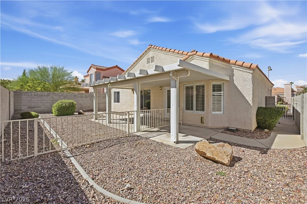 9817 Cross Creek, Las Vegas, NV 89117