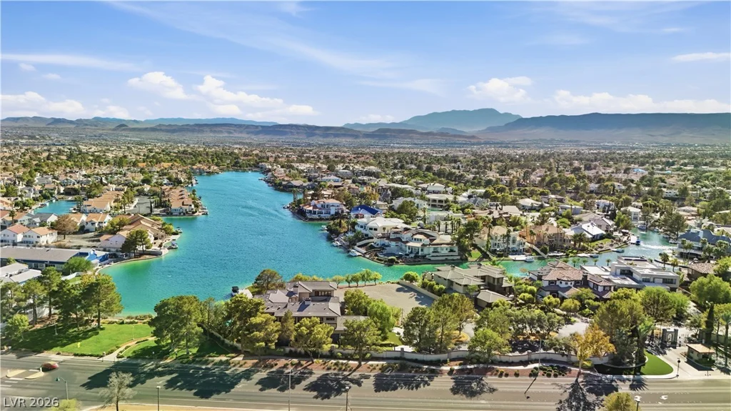 9817 Cross Creek, Las Vegas, NV 89117