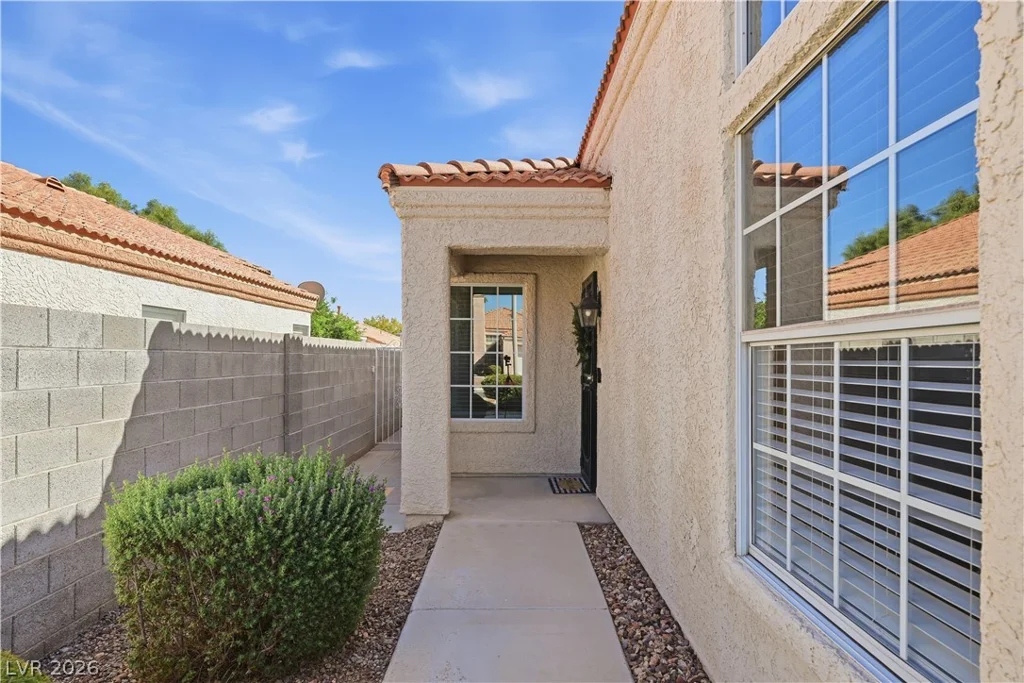 9817 Cross Creek, Las Vegas, NV 89117