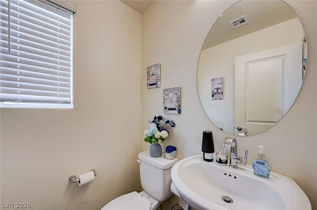 6804 Satin Silver, North Las Vegas, NV 89086