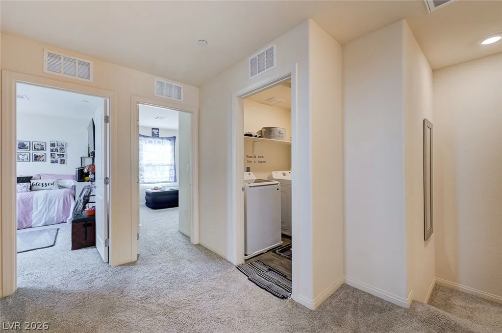 6804 Satin Silver, North Las Vegas, NV 89086
