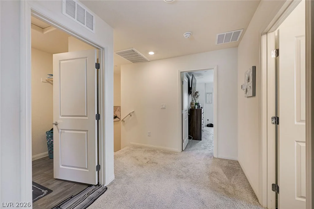 6804 Satin Silver, North Las Vegas, NV 89086