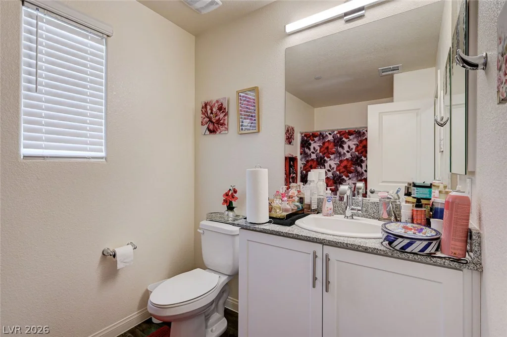 6804 Satin Silver, North Las Vegas, NV 89086