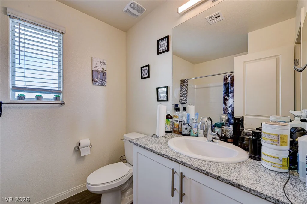 6804 Satin Silver, North Las Vegas, NV 89086