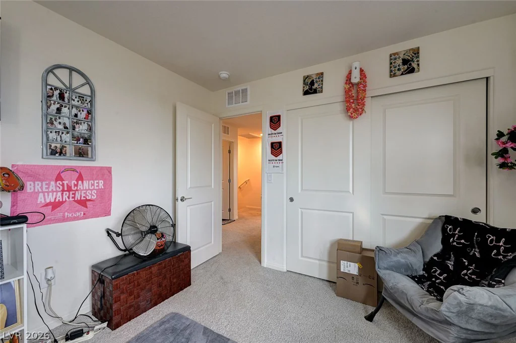 6804 Satin Silver, North Las Vegas, NV 89086