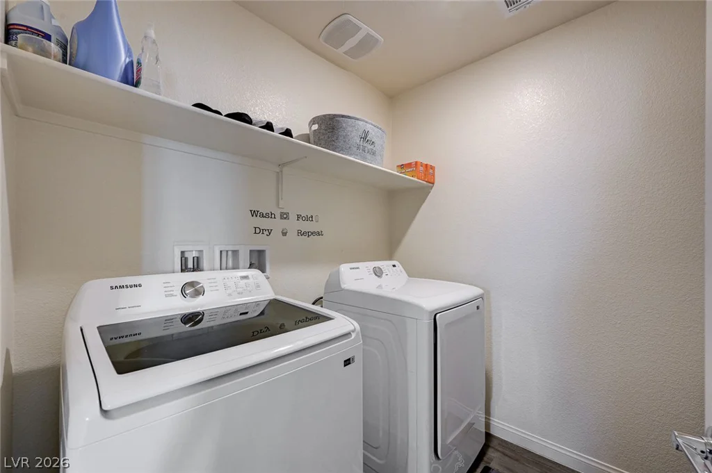 6804 Satin Silver, North Las Vegas, NV 89086