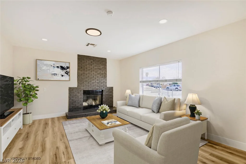 914 Palo Verde, Henderson, NV 89015