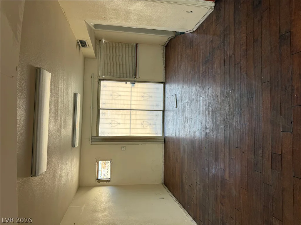 5473 SOUTH Eastern, Las Vegas, NV 89119