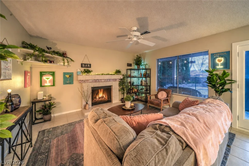 2812 Deep Water, Las Vegas, NV 89117