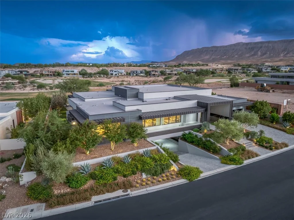 43 Crested Cloud, Las Vegas, NV 89135