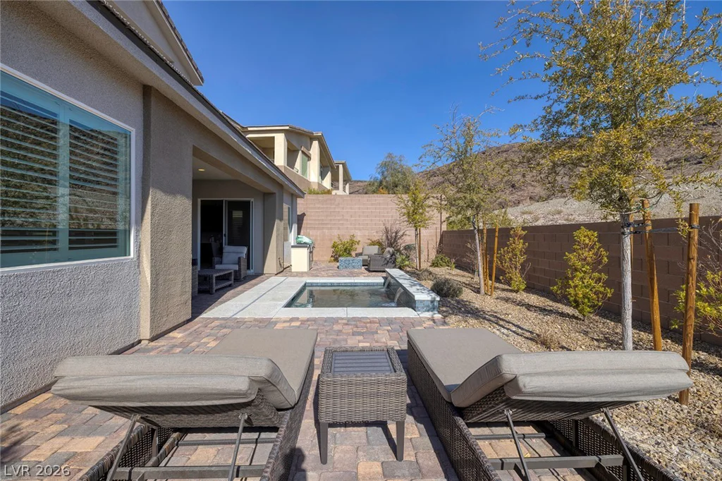 12 Hilltop Crest, Henderson, NV 89011