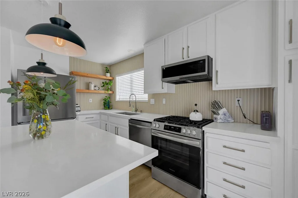 2547 Wolverton, Henderson, NV 89074