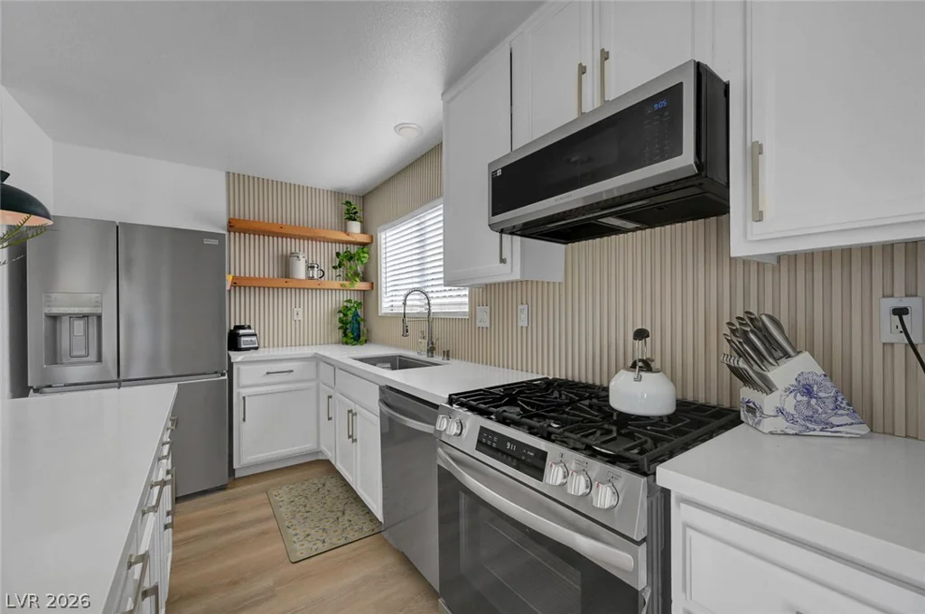 2547 Wolverton, Henderson, NV 89074
