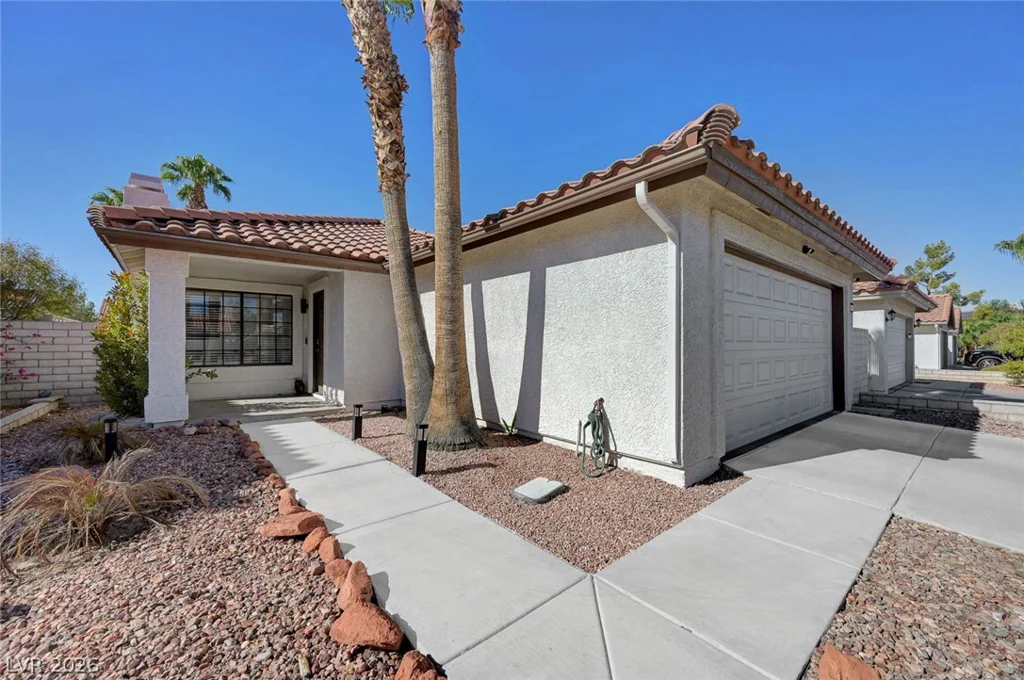 2547 Wolverton, Henderson, NV 89074
