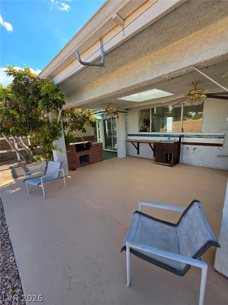 320 New Hope, Henderson, NV 89014