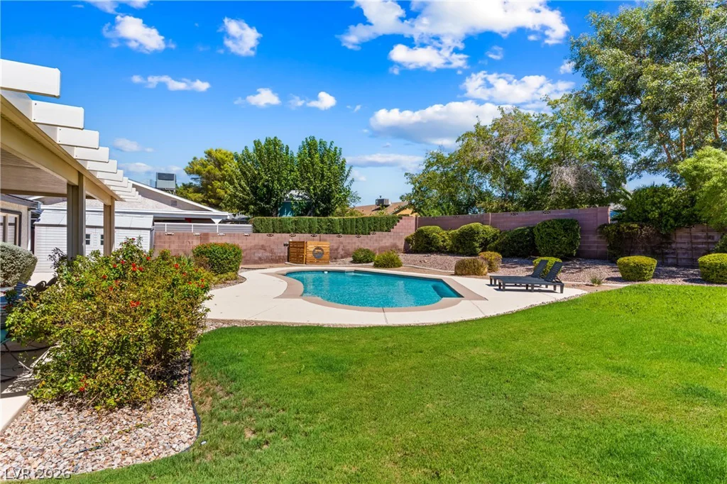 1515 Della, Boulder City, NV 89005